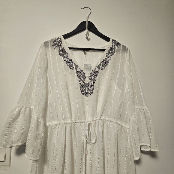 TRISTAN  white embroided sheer peasant dress bell sleeves sz Large NWT bohemian - Picture 5 of 9